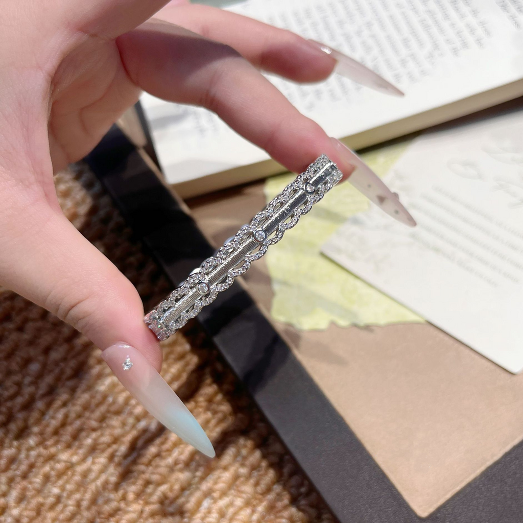 Vintage Lace Brushed Bangle